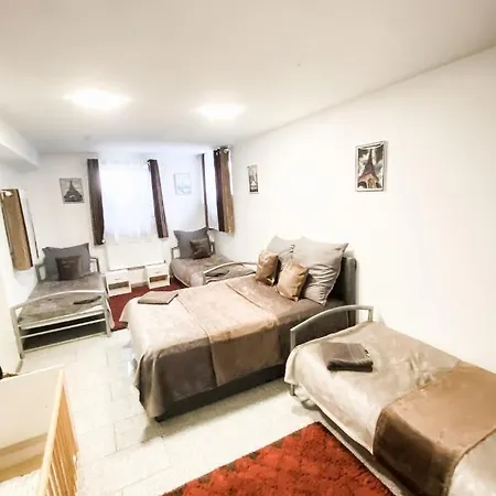 Pensión Tau Design Erlangen