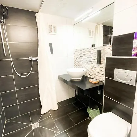 Tau Design Guest house *